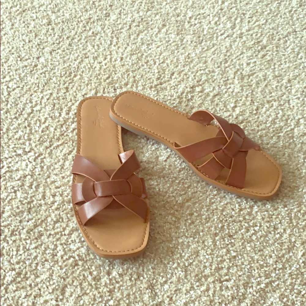 Vegan leather sandals